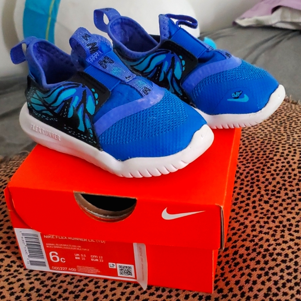 Nike size 6c